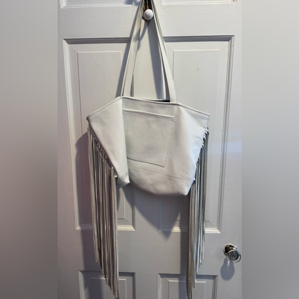 Vaalbara White Leather Fringe Shoulder Tote Bag